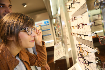 Personalize your patients shopping experience within your optical