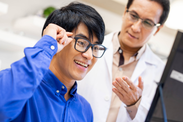 Streamlining ordering with supplied frames decreases your turnaround time and provides a happier patient